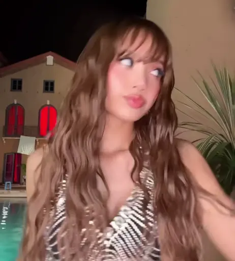 Image 23657323 from Lisa | BLΛƆKPIИK (Blackpink)