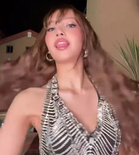 Image 23657329 from Lisa | BLΛƆKPIИK (Blackpink)