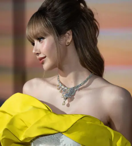 Image 23657360 from Lisa | BLΛƆKPIИK (Blackpink)