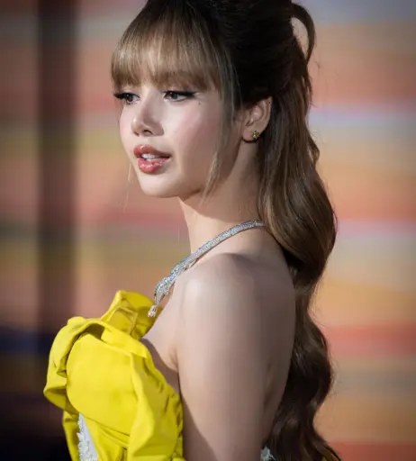 Image 23657367 from Lisa | BLΛƆKPIИK (Blackpink)