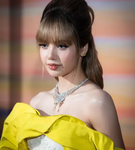 Image 23657368 from Lisa | BLΛƆKPIИK (Blackpink)