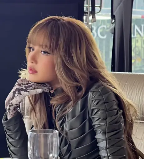 Image 23657222 from Lisa | BLΛƆKPIИK (Blackpink)