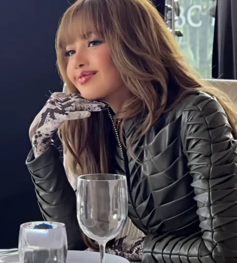 Image 23657217 from Lisa | BLΛƆKPIИK (Blackpink)