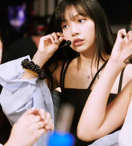Image 23656894 from Lisa | BLΛƆKPIИK (Blackpink)