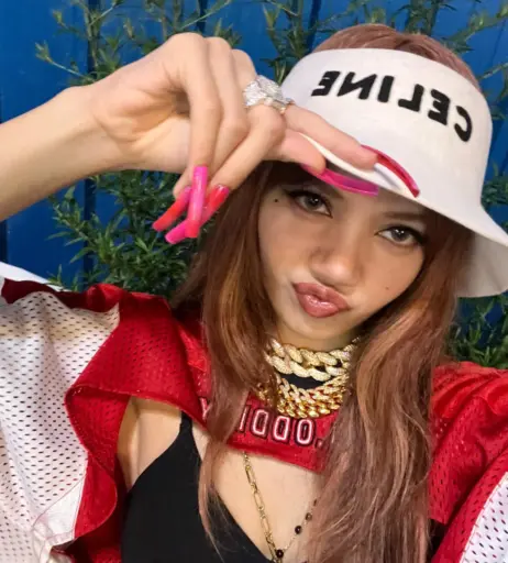 Image 23656884 from Lisa | BLΛƆKPIИK (Blackpink)