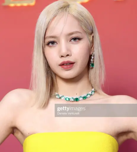 Image 23656859 from Lisa | BLΛƆKPIИK (Blackpink)