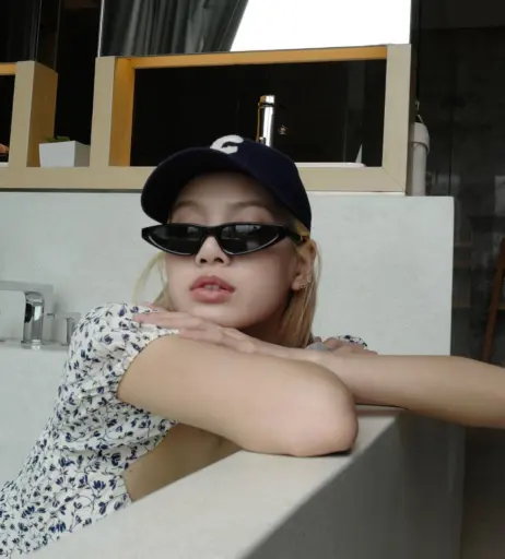 Image 23656840 from Lisa | BLΛƆKPIИK (Blackpink)