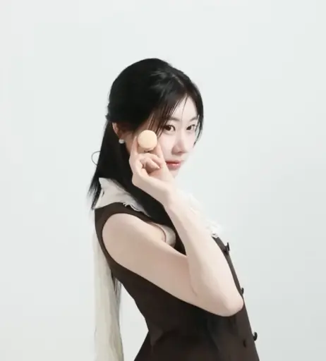 Image 23659519 from Yeji - ITZY (예지, Hwang Ye-ji)