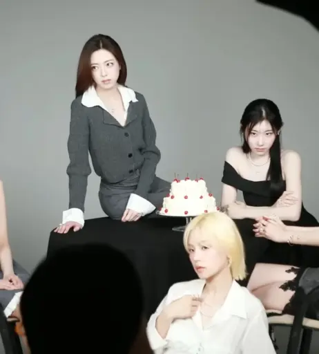 Image 23659503 from Yeji - ITZY (예지, Hwang Ye-ji)