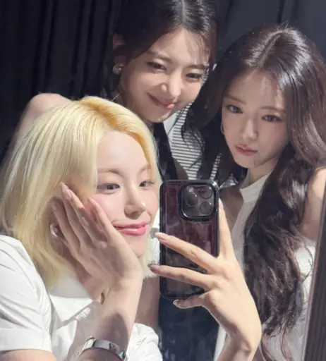 Image 23659409 from Yeji - ITZY (예지, Hwang Ye-ji)
