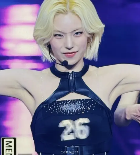 Image 23659454 from Yeji - ITZY (예지, Hwang Ye-ji)