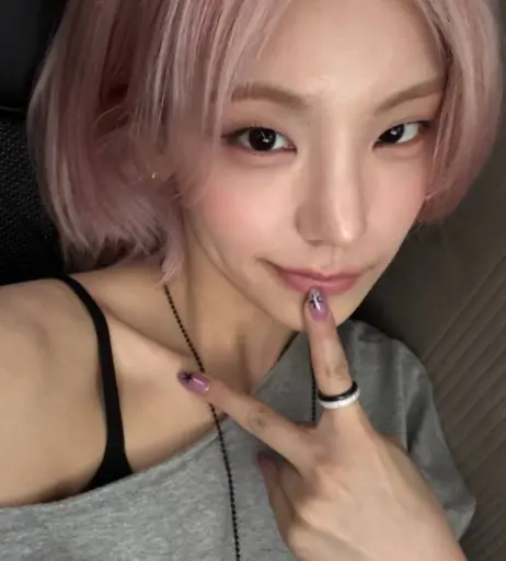 Image 23659792 from Yeji - ITZY (예지, Hwang Ye-ji)