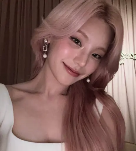 Image 23659766 from Yeji - ITZY (예지, Hwang Ye-ji)