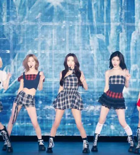 Image 23659157 from Yeji - ITZY (예지, Hwang Ye-ji)
