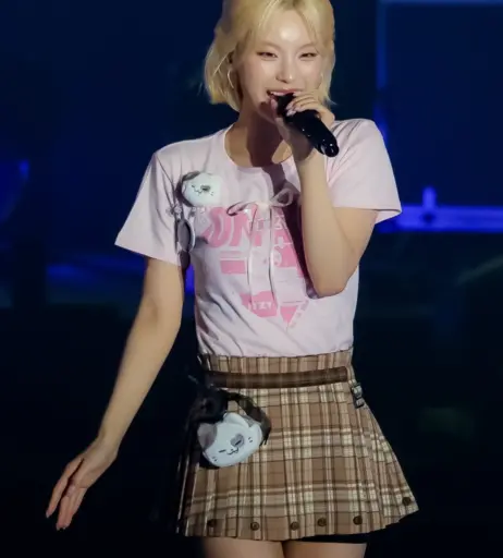 Image 23659143 from Yeji - ITZY (예지, Hwang Ye-ji)