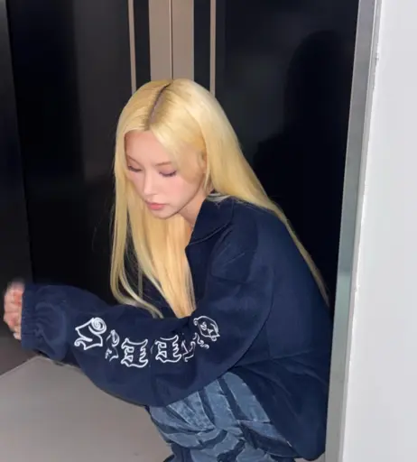 Image 23659205 from Yeji - ITZY (예지, Hwang Ye-ji)