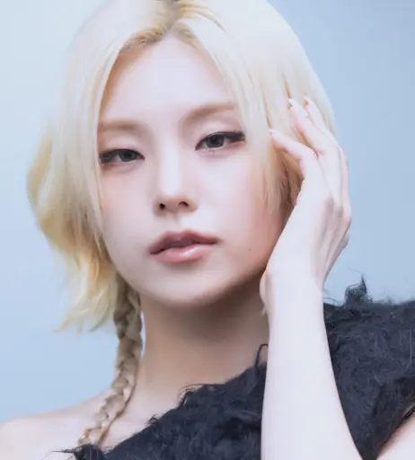 Image 23659209 from Yeji - ITZY (예지, Hwang Ye-ji)