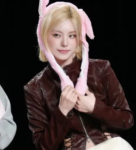 Image 23659264 from Yeji - ITZY (예지, Hwang Ye-ji)