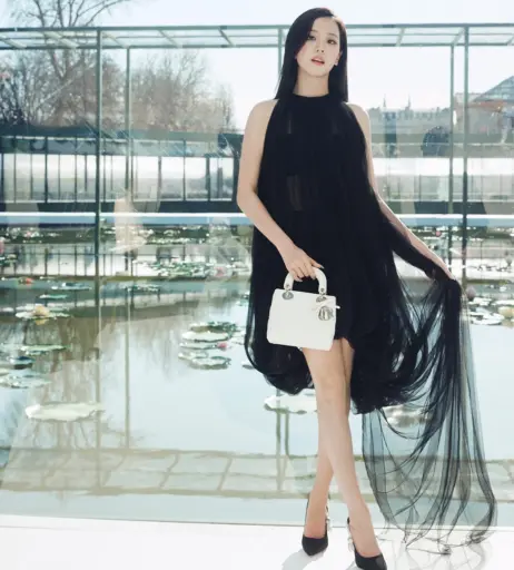 Image 23661550 from Jisoo  || - BLΛƆKPIИK ( BLACKPINK )