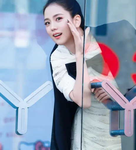 Image 23661270 from Jisoo  || - BLΛƆKPIИK ( BLACKPINK )
