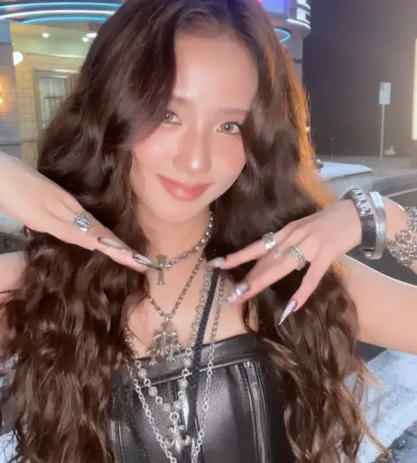 Image 23660625 from Jisoo  || - BLΛƆKPIИK ( BLACKPINK )
