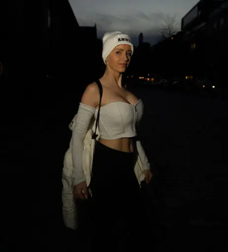 Image 2363068 from Anike Ekina