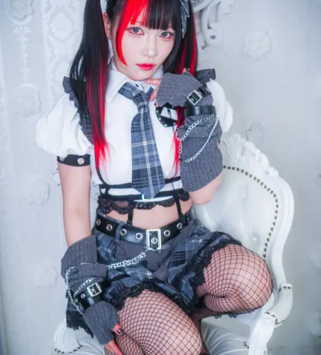 Image 23694315 from Maki Itoh