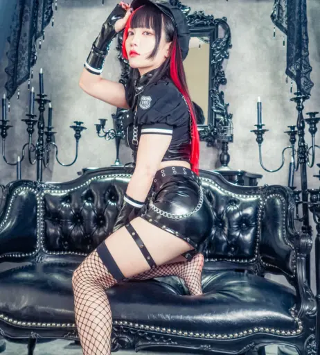 Image 23694302 from Maki Itoh