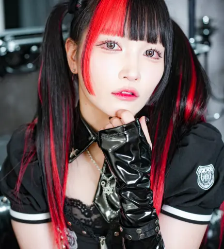 Image 23694305 from Maki Itoh