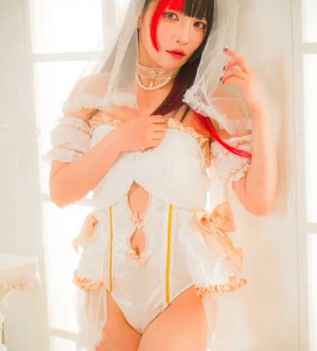 Image 23694338 from Maki Itoh