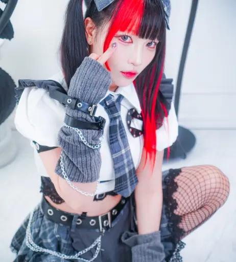 Image 23694293 from Maki Itoh