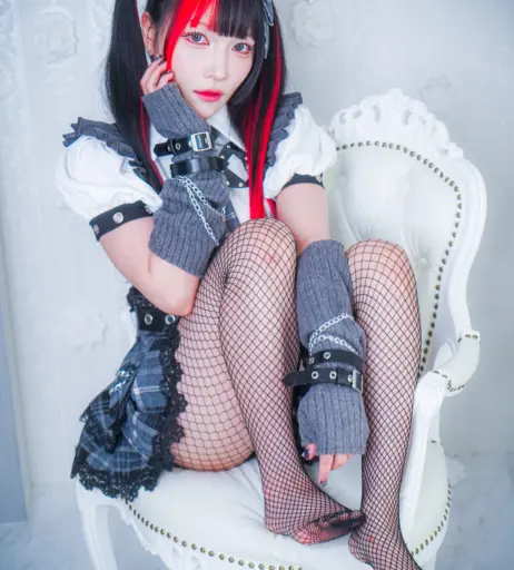 Image 23694281 from Maki Itoh