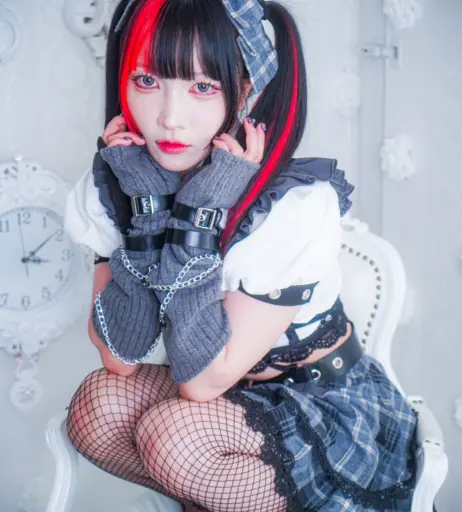 Image 23694285 from Maki Itoh