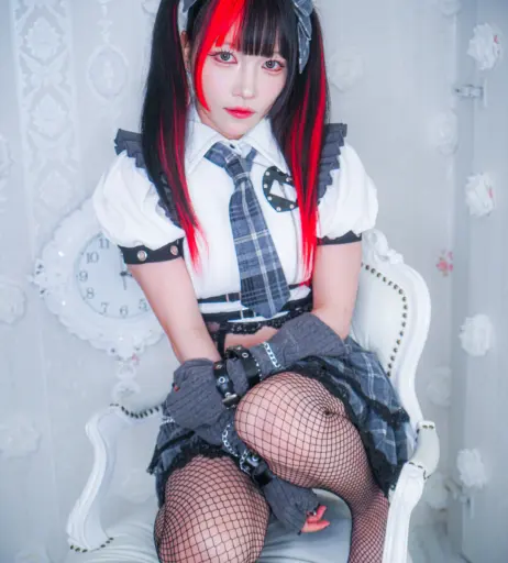Image 23694284 from Maki Itoh