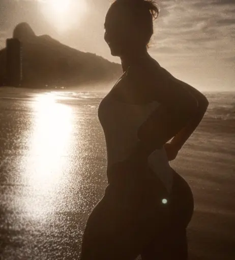 Image 23691481 from Paolla Oliveira