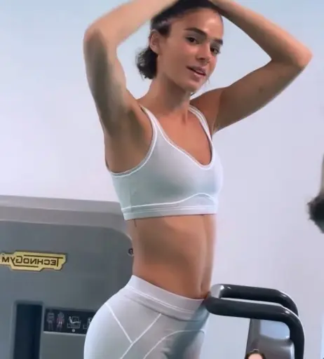 Image 23691017 from Bruna Marquezine