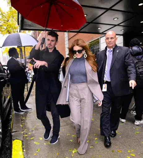 Image 23685184 from Isla Fisher