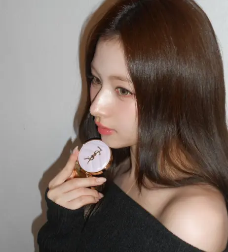 Image 23683423 from Minatozaki Sana (TWICE)