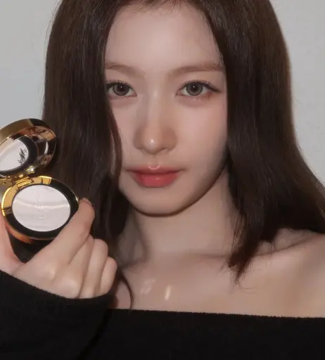Image 23683420 from Minatozaki Sana (TWICE)