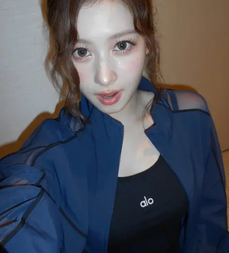 Image 23683411 from Minatozaki Sana (TWICE)
