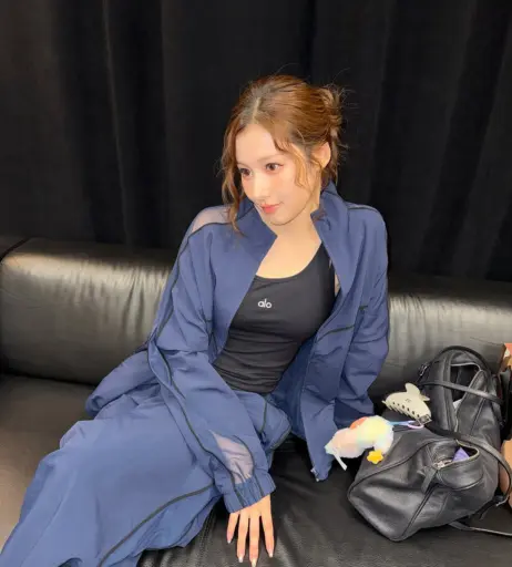 Image 23683403 from Minatozaki Sana (TWICE)