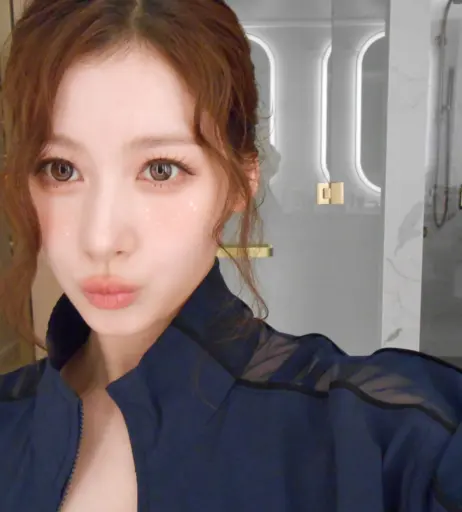 Image 23683405 from Minatozaki Sana (TWICE)