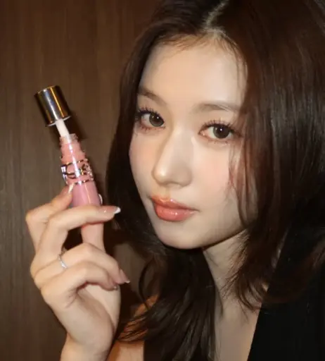 Image 23683127 from Minatozaki Sana (TWICE)