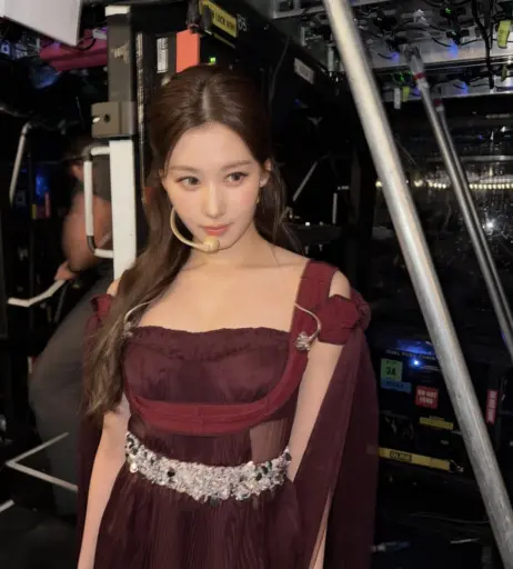 Image 23683139 from Minatozaki Sana (TWICE)