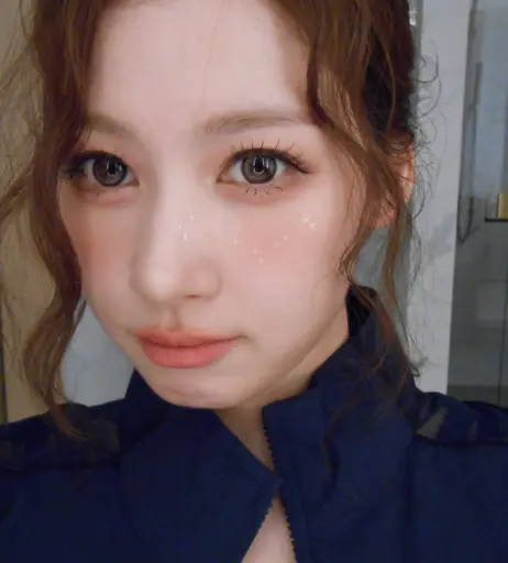 Image 23683394 from Minatozaki Sana (TWICE)