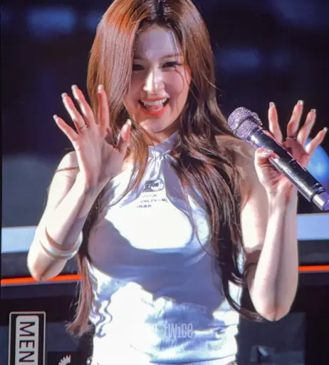 Image 23683309 from Minatozaki Sana (TWICE)