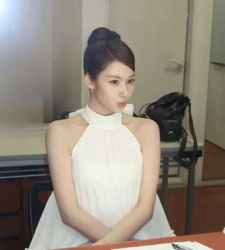 Image 23683334 from Minatozaki Sana (TWICE)