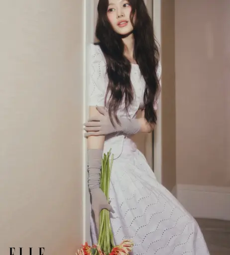 Image 23683353 from Minatozaki Sana (TWICE)