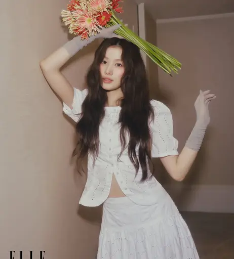 Image 23683355 from Minatozaki Sana (TWICE)
