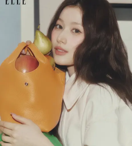 Image 23683354 from Minatozaki Sana (TWICE)